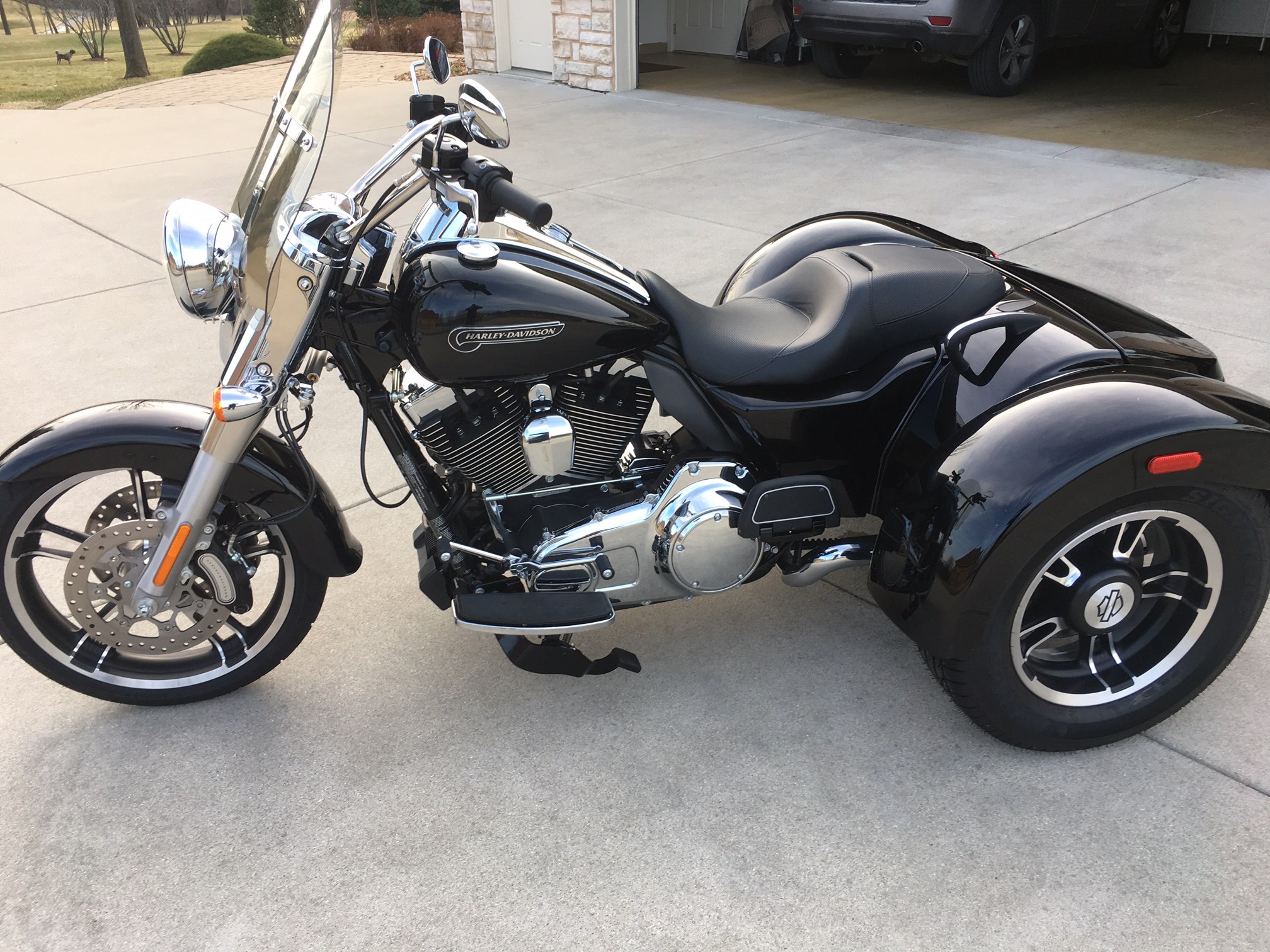 2015 Harley-Davidson® FLRT Freewheeler™ (Black), Wales, Wisconsin