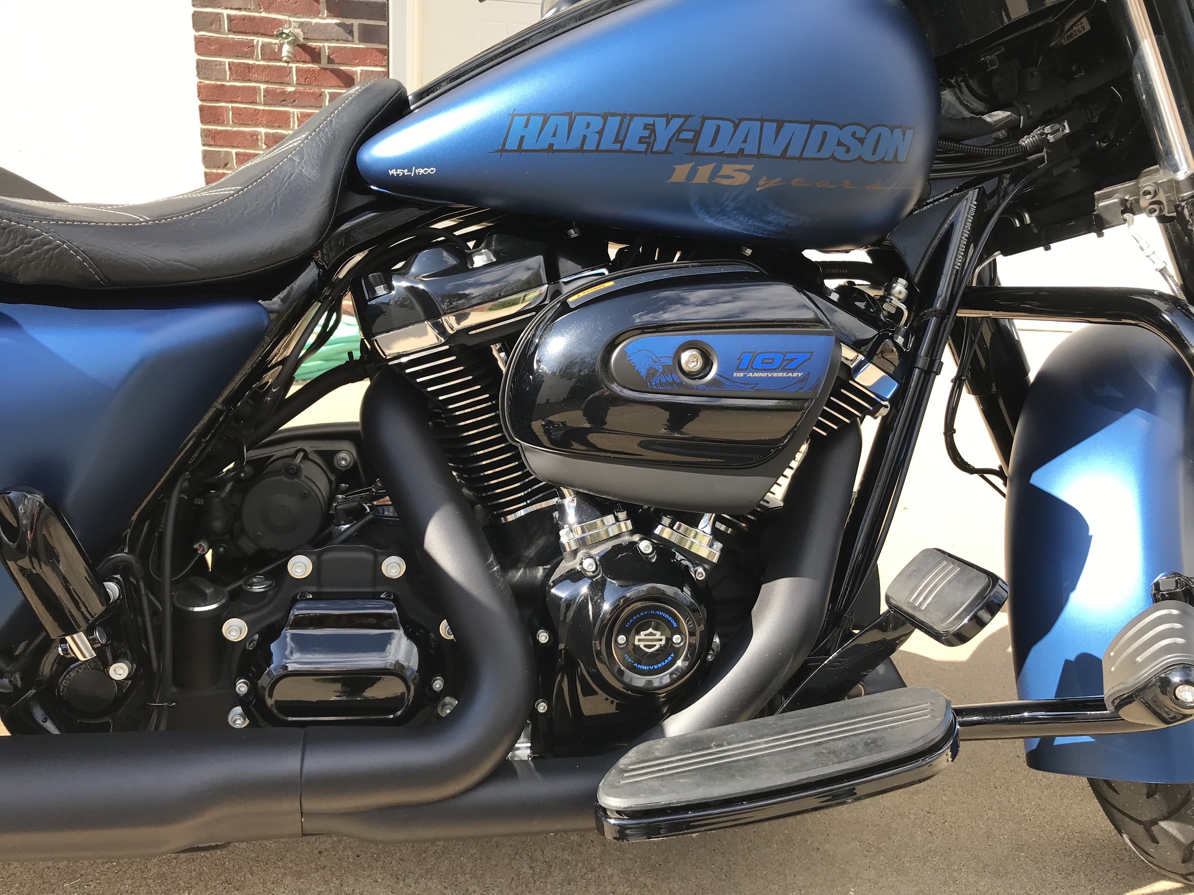2018 HarleyDavidson® FLHXS Street Glide® Special (Legend Blue Denim