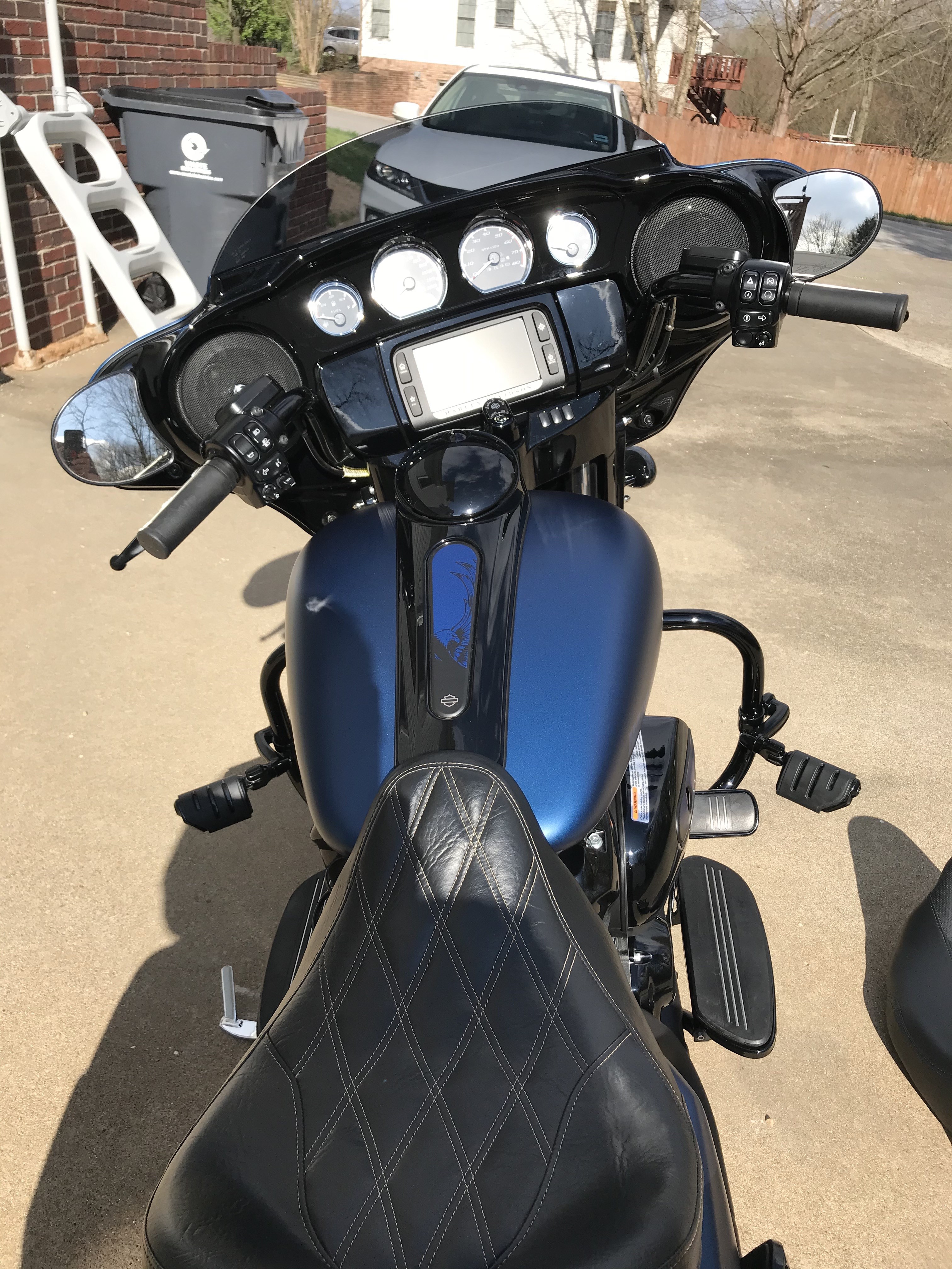 2018 HarleyDavidson® FLHXS Street Glide® Special (Legend Blue Denim