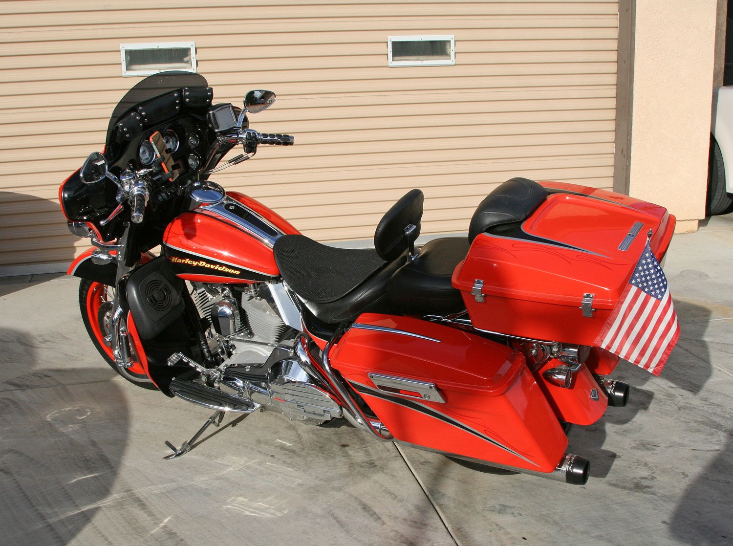 2004 HarleyDavidson® FLHTCSE Screamin' Eagle® Electra Glide® for Sale