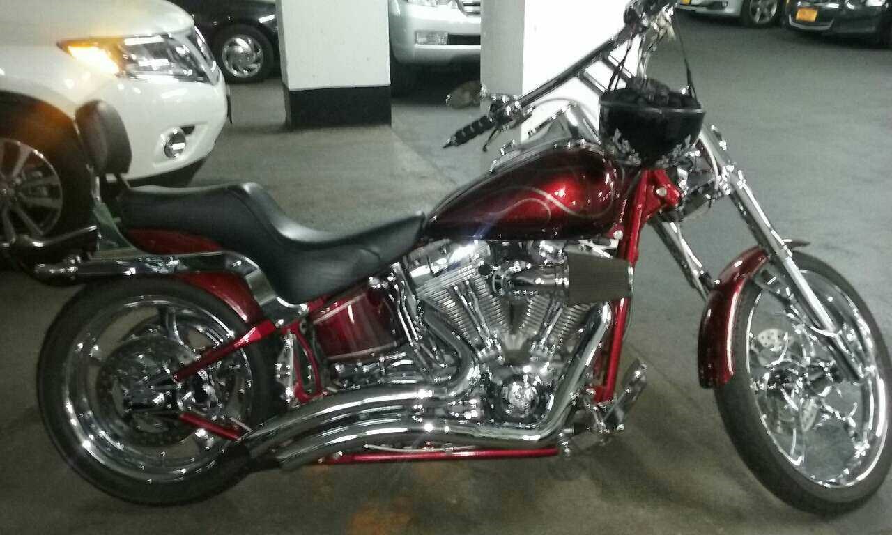 2005 HarleyDavidson® Custom (Candy apple red), New York , New York