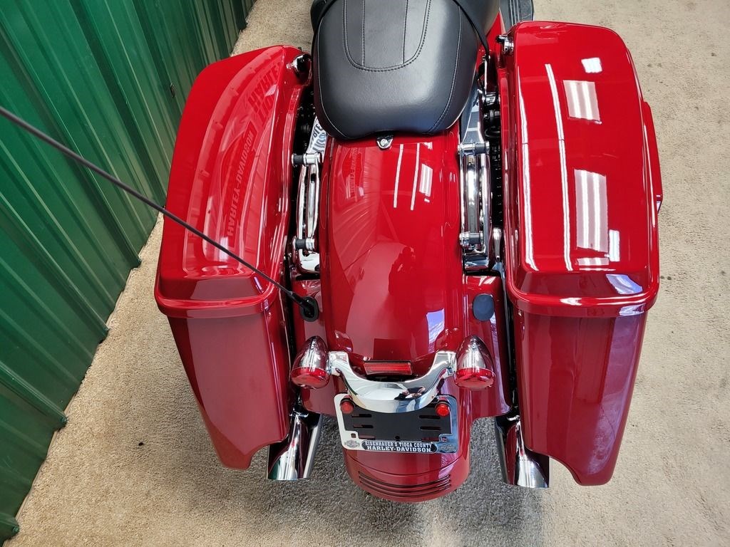 2021 billiard red road glide