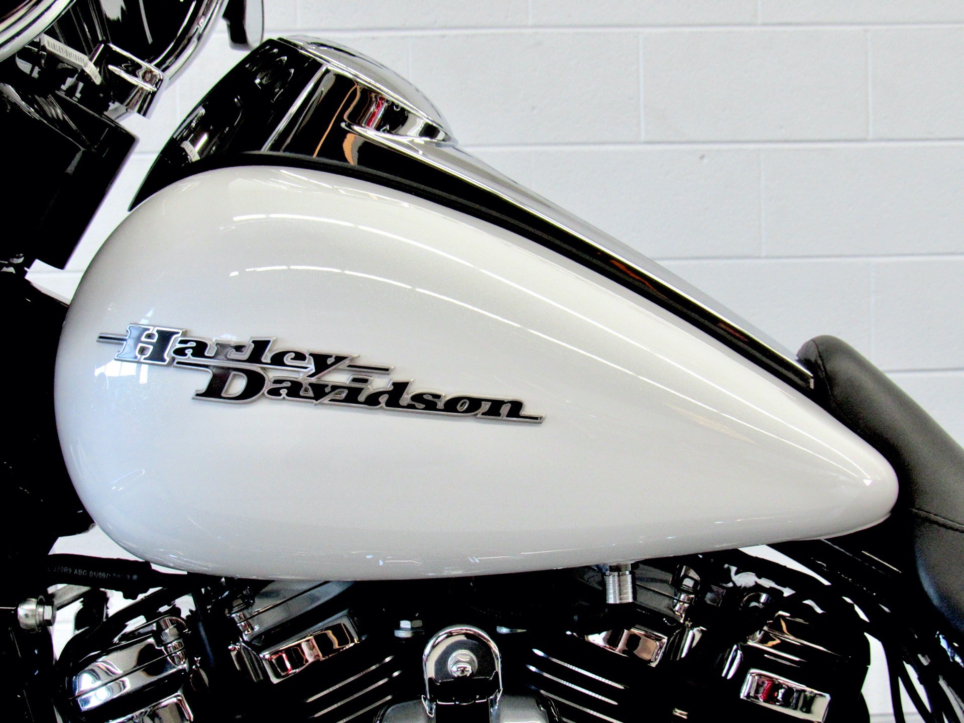 harley crushed ice pearl paint