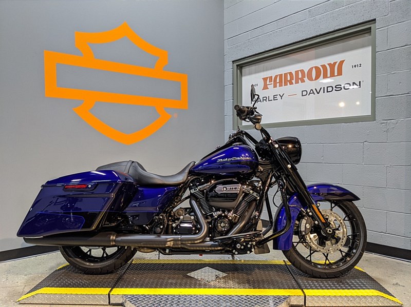 2020 HarleyDavidson® FLHRXS Road King® Special (Zephyr Blue/Black