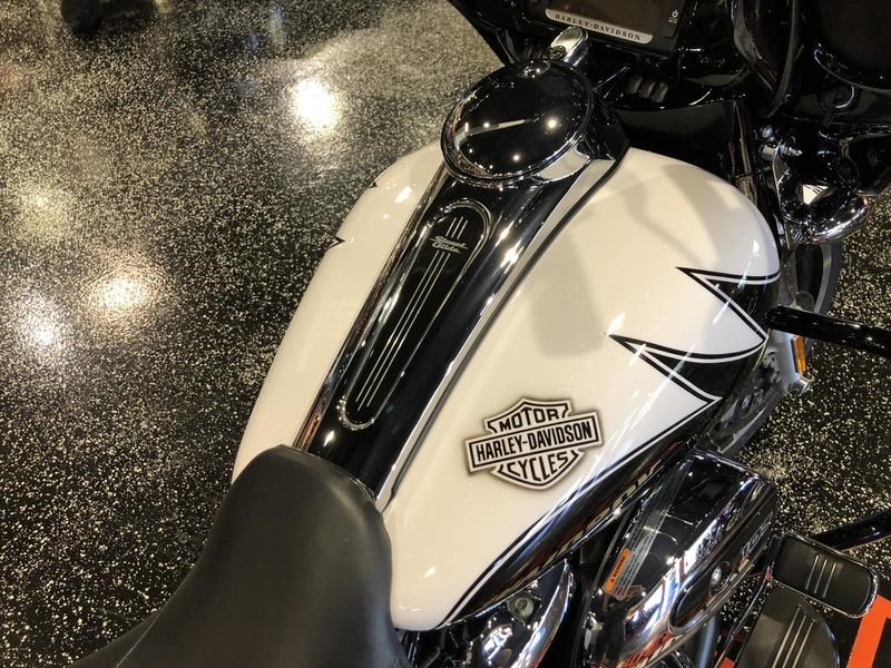 harley crushed ice pearl paint