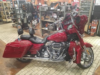 Used 2016 Harley-Davidson® CVO™ Street Glide®
