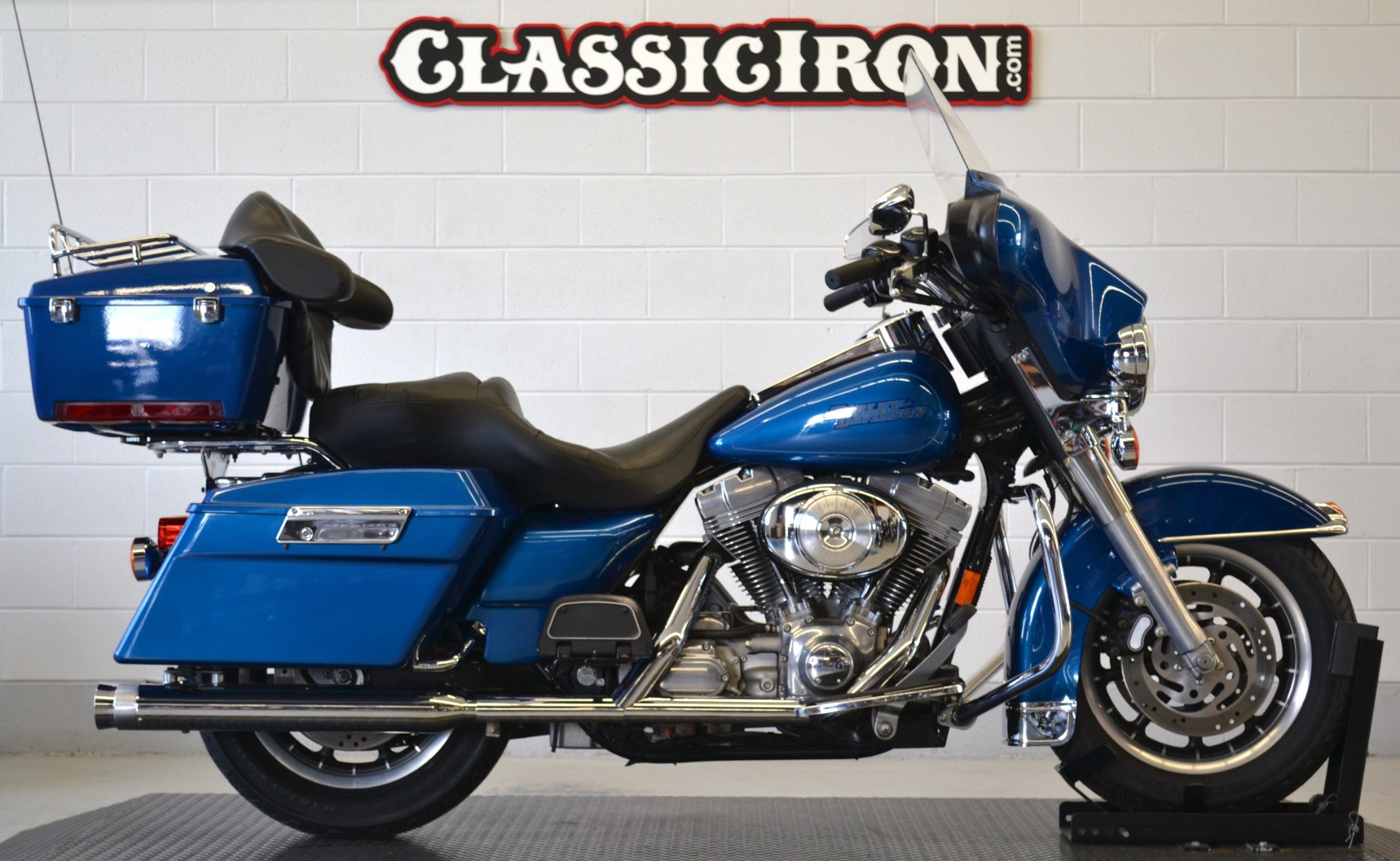 2006 Harley-Davidson® FLHT/I Electra Glide® Standard (Rich ...
