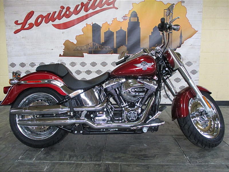 2017 Harley-Davidson® FLSTF Softail® Fat Boy® (D36 VELOCITY RED W