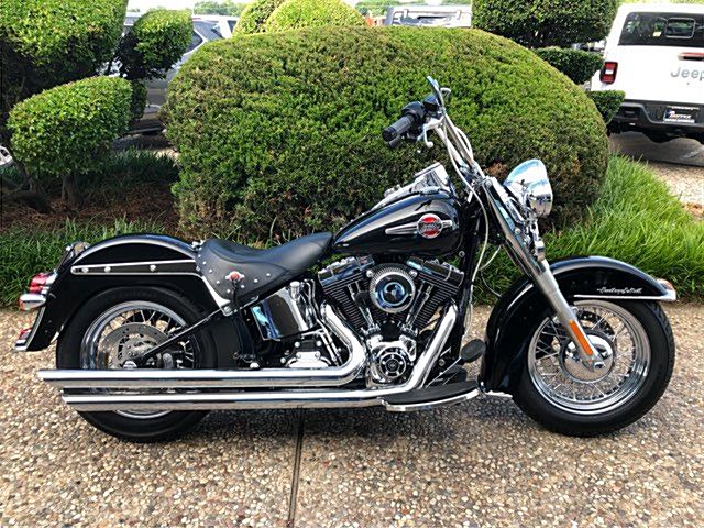 2016 Harley-Davidson® FLSTC Heritage Softail® Classic (Black), McKinney