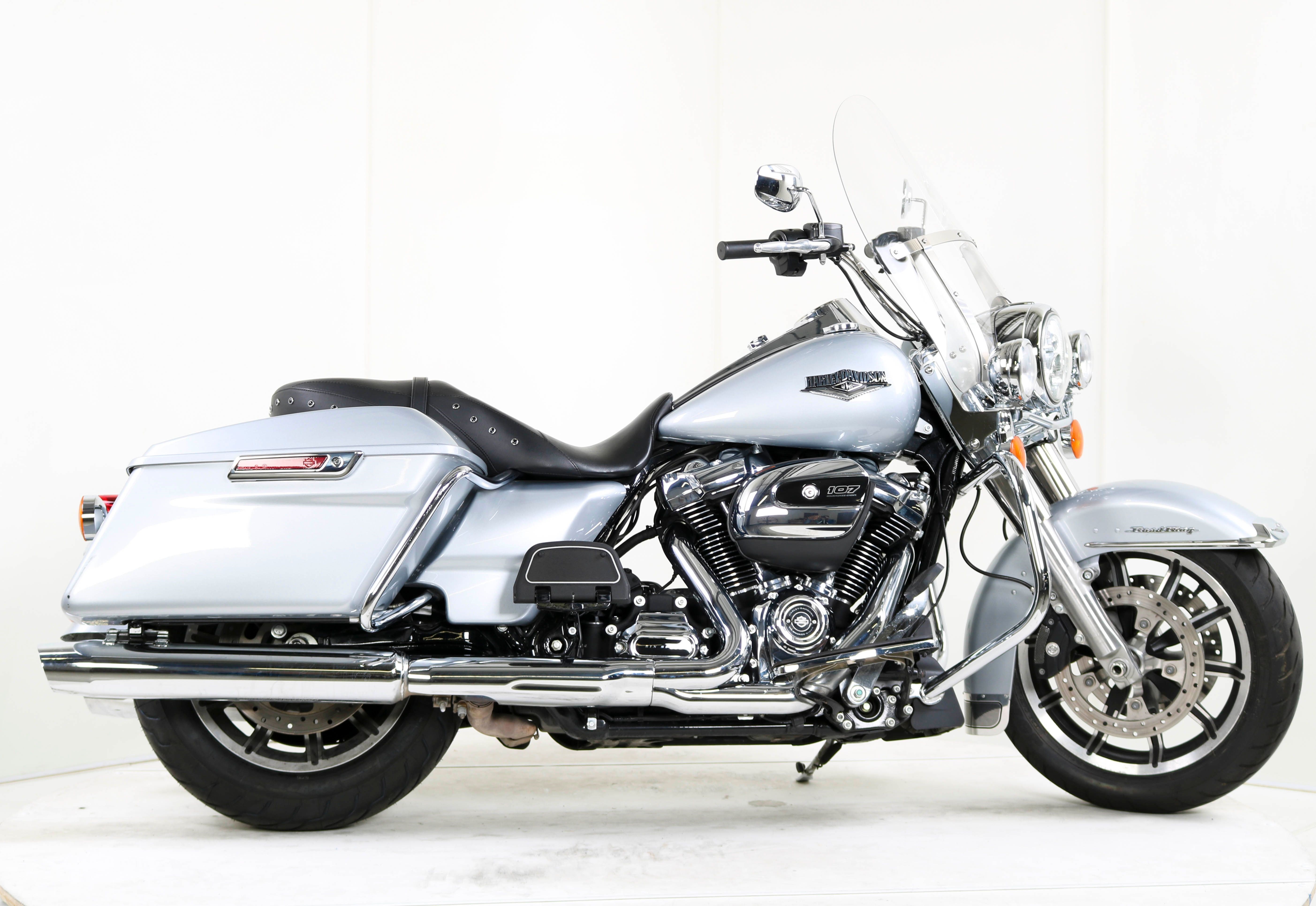 2019 HarleyDavidson® FLHR Road King® (Barracuda Silver), Gladstone