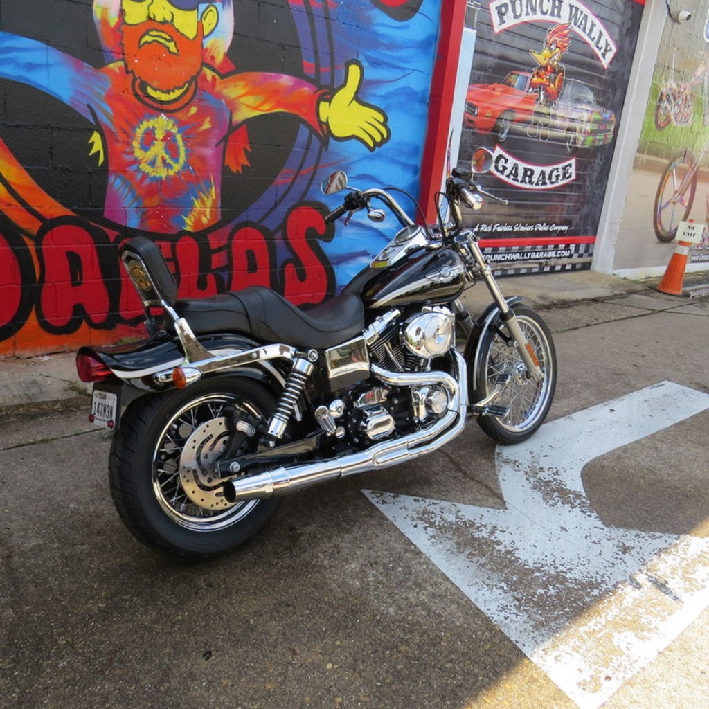 2003 Harley-Davidson® FXDWG/I Dyna® Wide Glide® (BLACK/SILVER), Dallas