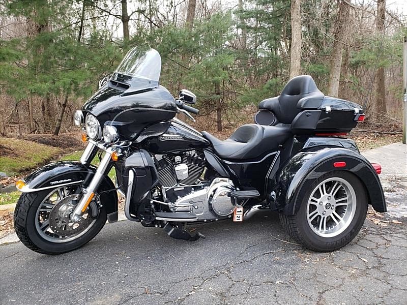 2014 Harley-Davidson® FLHTCUTG Tri Glide™ Ultra Classic ...