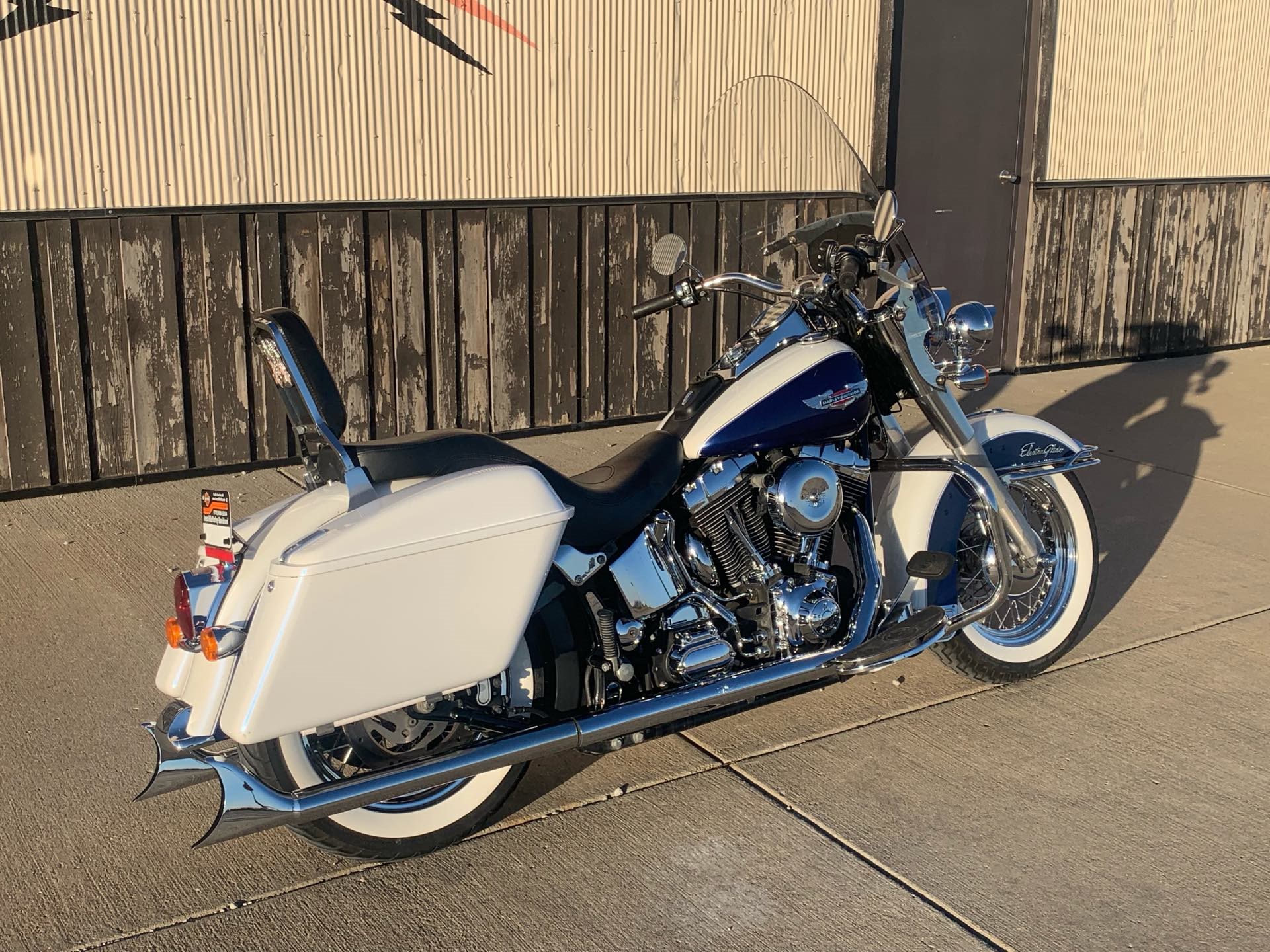 glacier white pearl harley