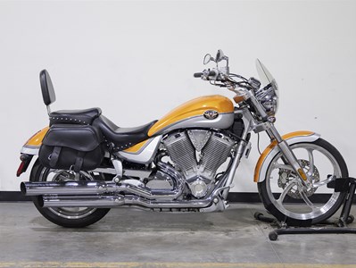 victory chopper motorcycles