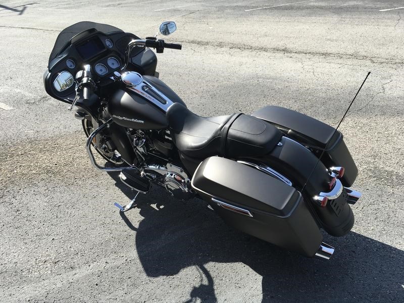 river rock grey denim road glide