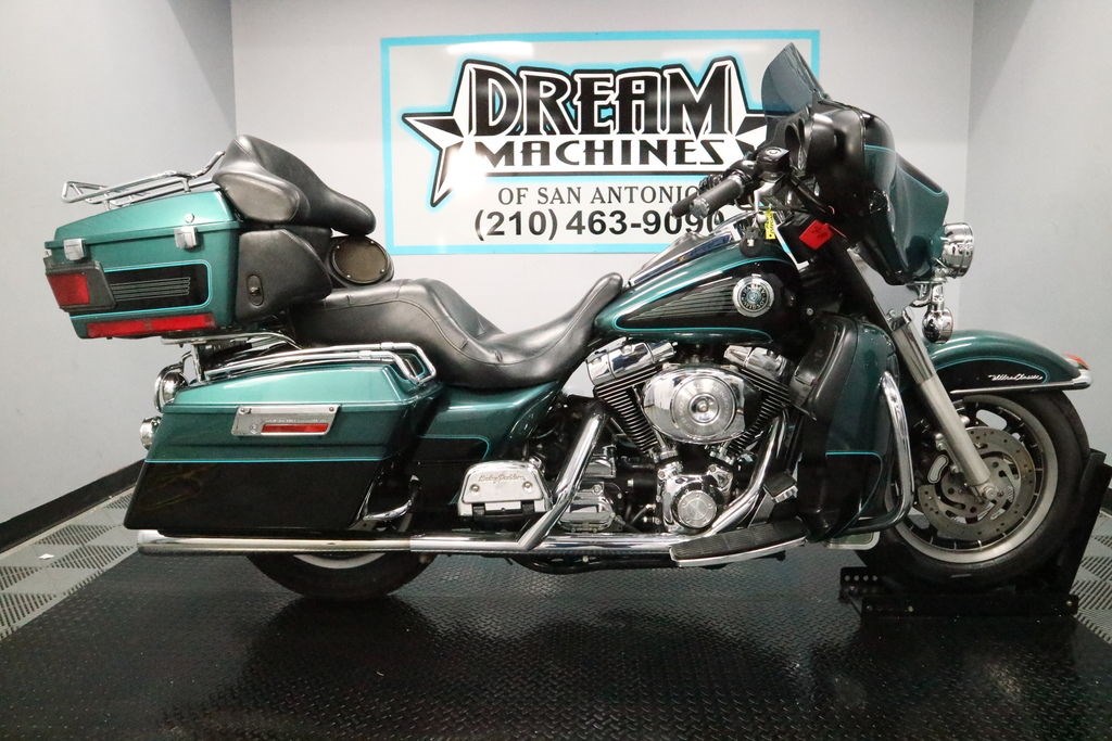 2001 Harley-Davidson® FLHTCU/I Ultra Classic® Electra Glide® (SUEDE