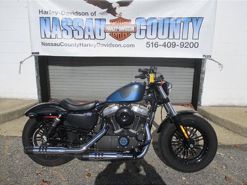 2018 HarleyDavidson® XL1200X Sportster® FortyEight® (Legend Blue