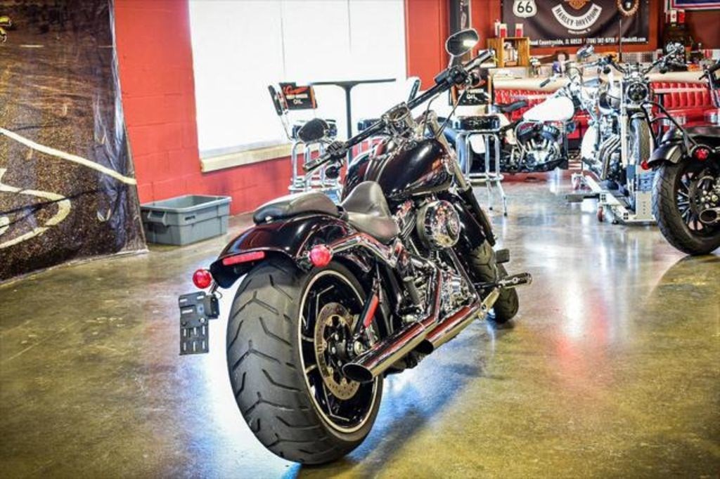 HarleyDavidson® Motorcycles for Sale matching "automatic transmission