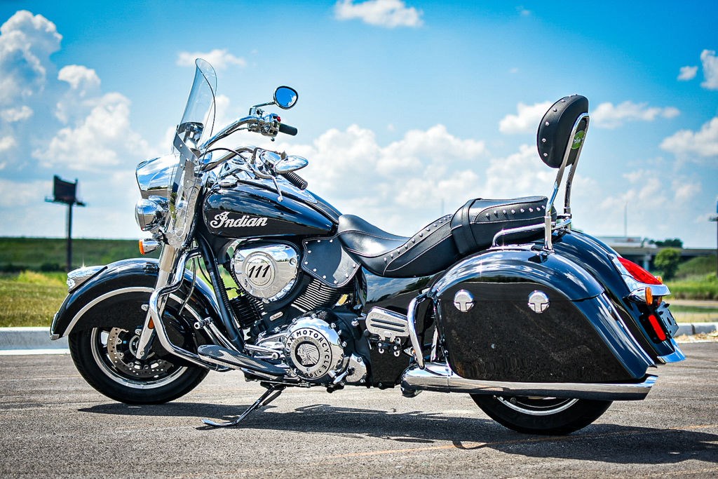 2016 Indian® Motorcycle Springfield™ (BLACK), Libertyville, Illinois