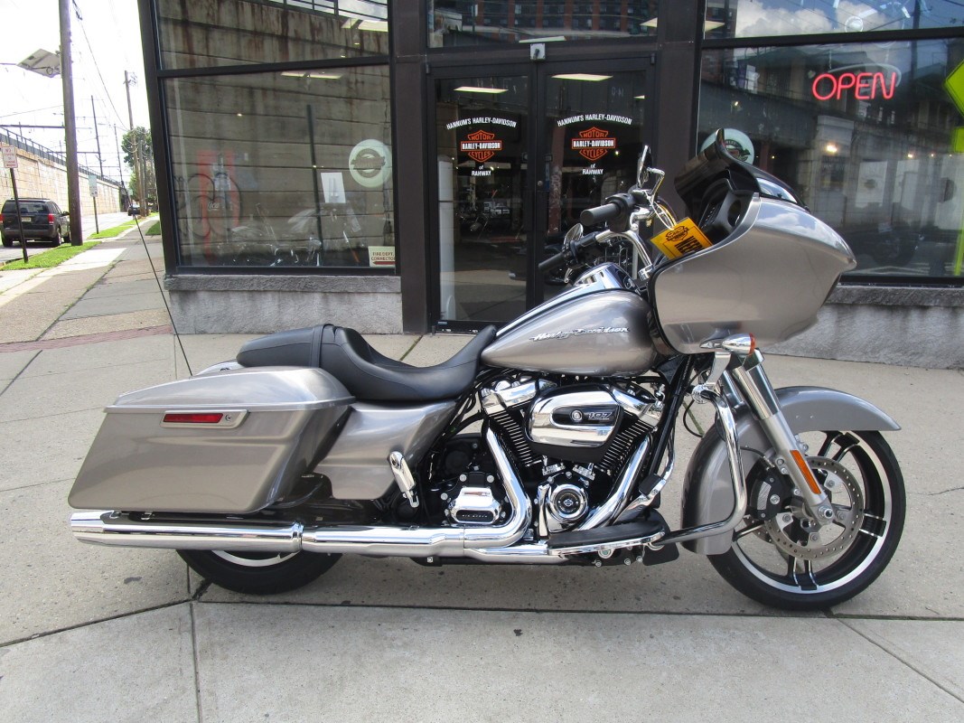 2017 HarleyDavidson® FLTRX Road Glide® (Billet Silver), Rahway, New