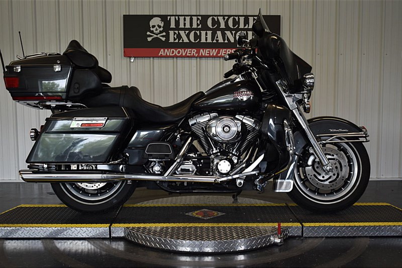 2006 HarleyDavidson® FLHTCUSE Screamin' Eagle® Ultra Classic® Electra