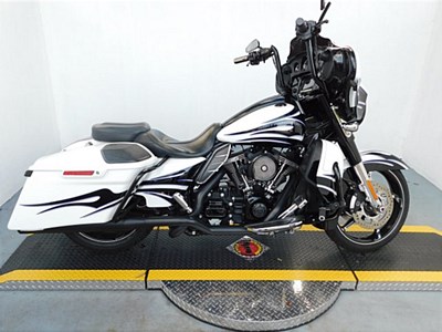 Used 2016 Harley-Davidson® CVO™ Street Glide®