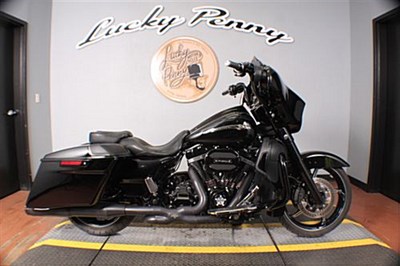 Used 2016 Harley-Davidson® CVO™ Street Glide®