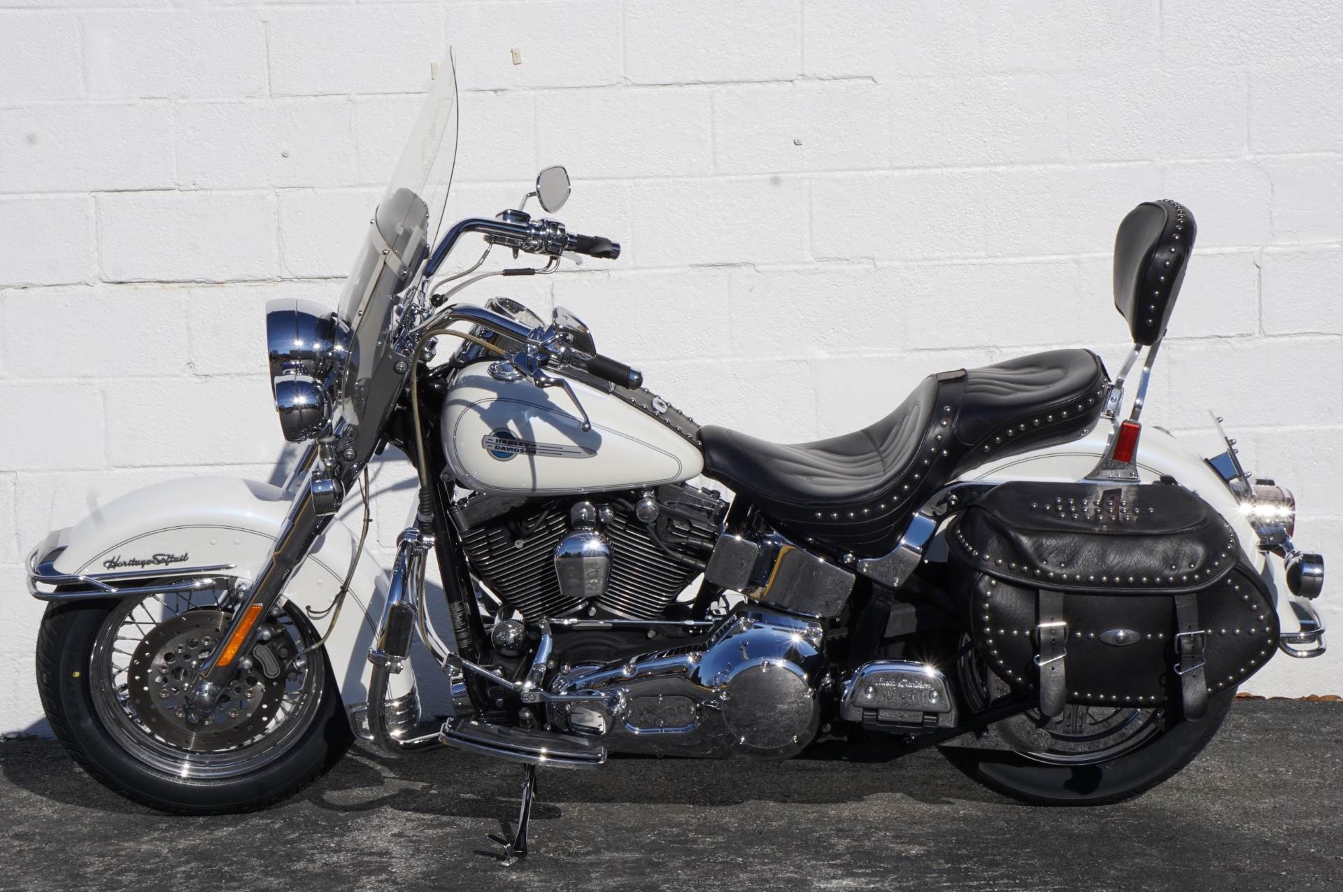 glacier white pearl harley