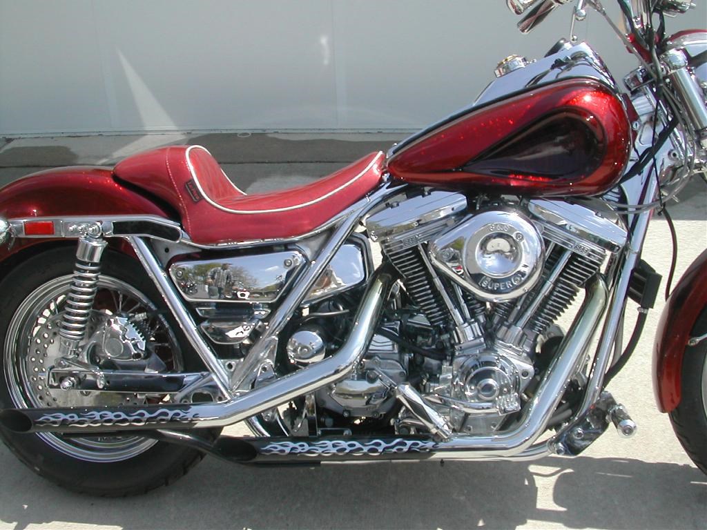 1986 HarleyDavidson® FXR Super Glide® (Candy Apple Red Metallic