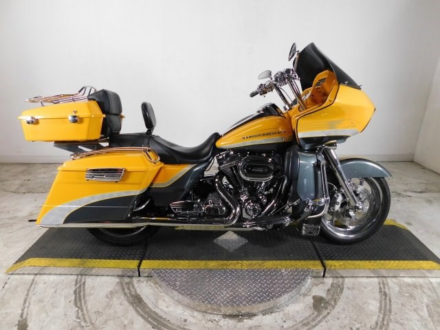 2020 screamin eagle road glide