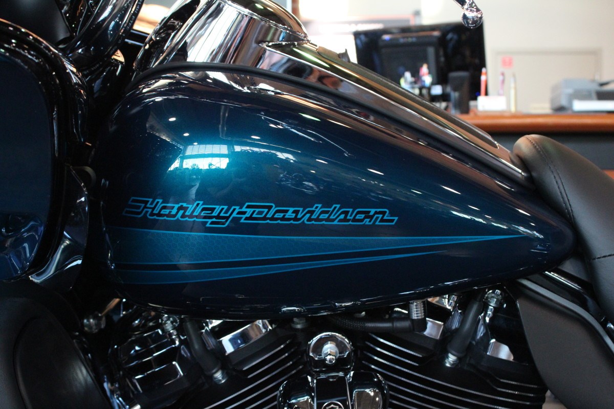 2020 harley davidson tri glide tahitian teal