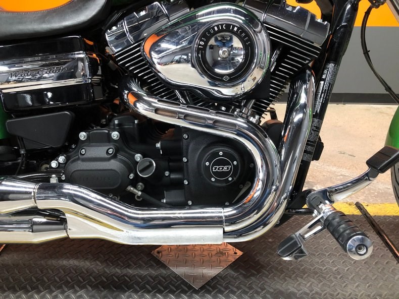 2015 Harley-Davidson® FXDWG Dyna® Wide Glide® (Radioactive Green