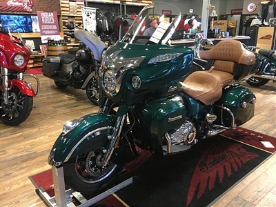 New 2018 Indian® Roadmaster®