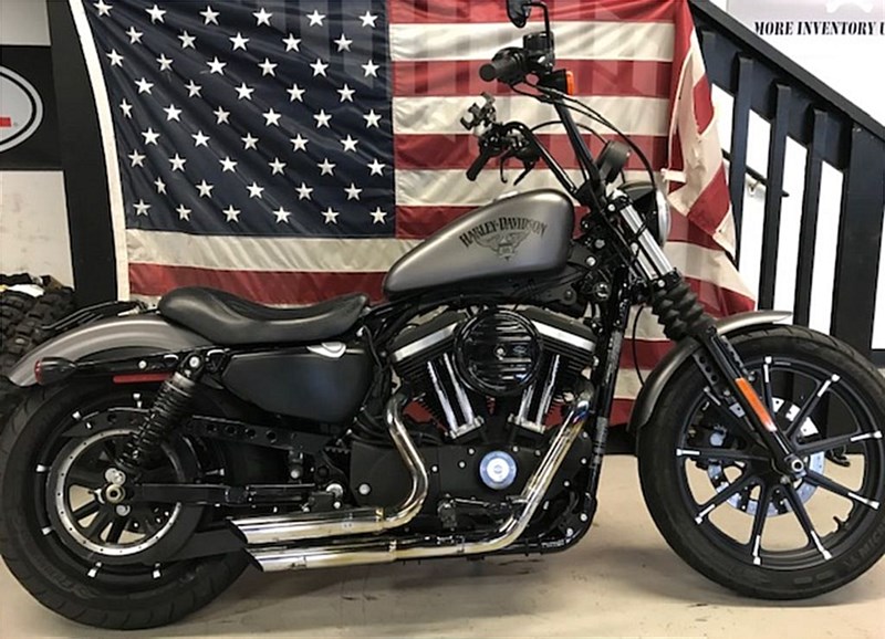 2016 HarleyDavidson® XL883N Sportster® Iron 883™ (Charcoal Denim