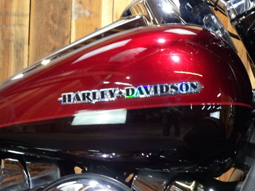 harley mysterious red sunglo