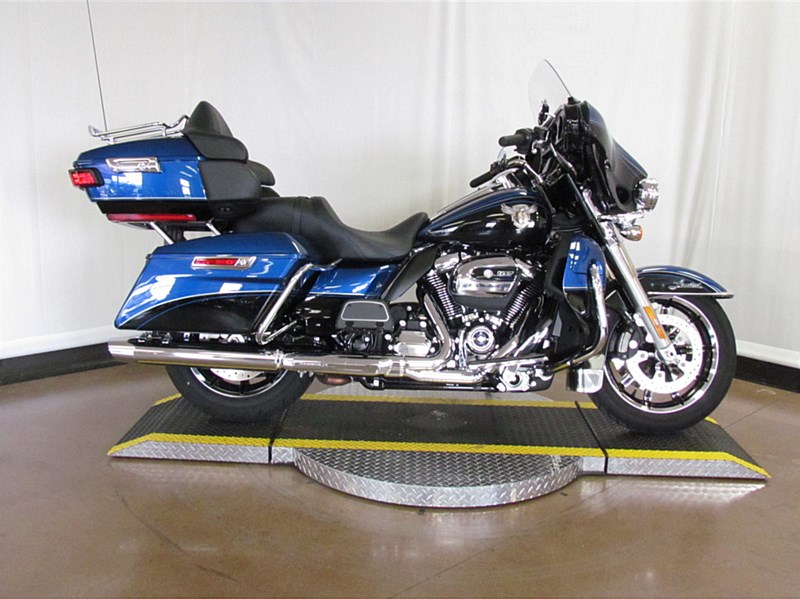 2018 HarleyDavidson® FLHTKANV Electra Glide® Ultra® Limited 115th