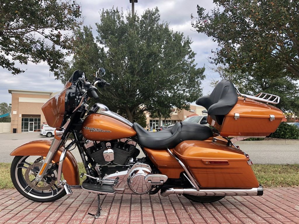 2014 Harley-Davidson® FLHXS Street Glide® Special (AMBER ...