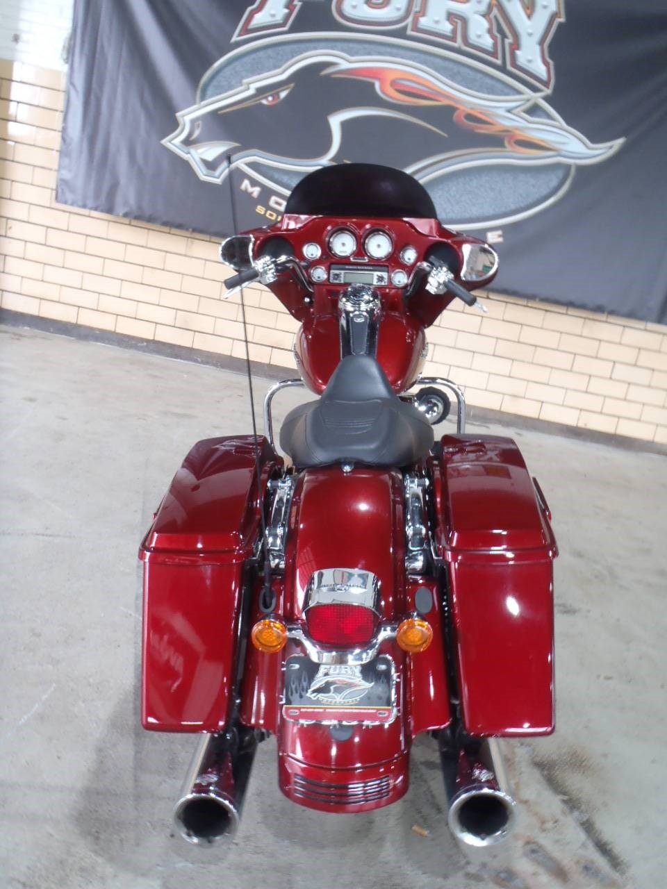 2009 Harley-Davidson® FLHX Street Glide® (Red Hot Sunglo), St. Paul