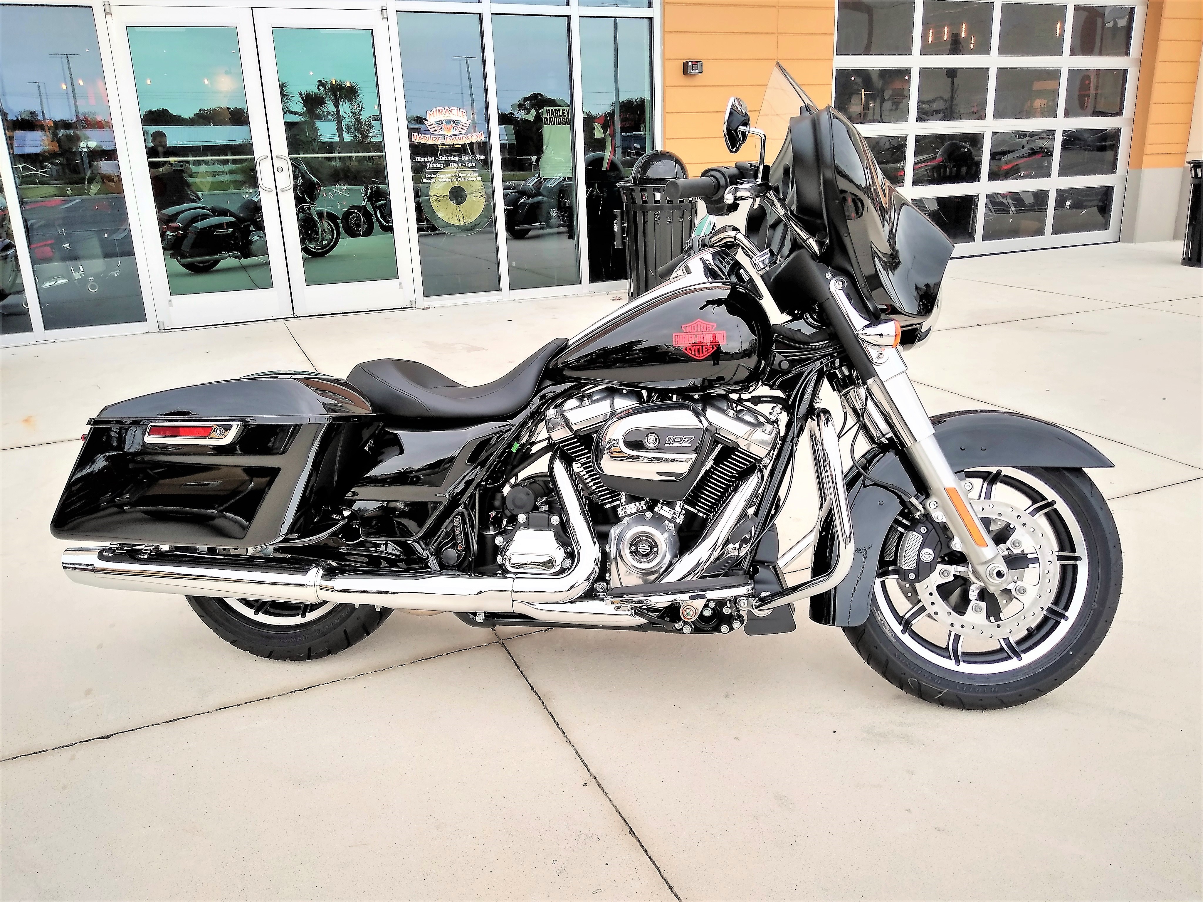 2020 Harley-Davidson® FLHT Electra Glide® Standard (Vivid Black