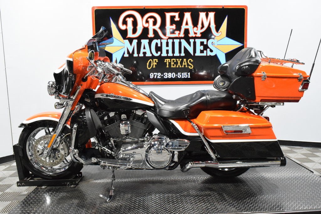 2012 Harley-Davidson® FLHTCUSE7 CVO™ Ultra Classic ...