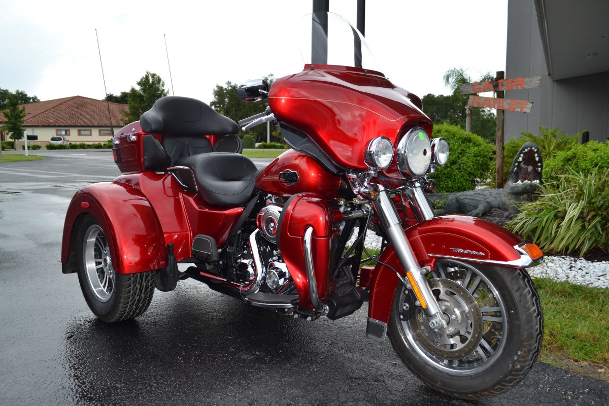 2013 HarleyDavidson® FLHTCUTG Tri Glide™ Ultra Classic® (Ember Red
