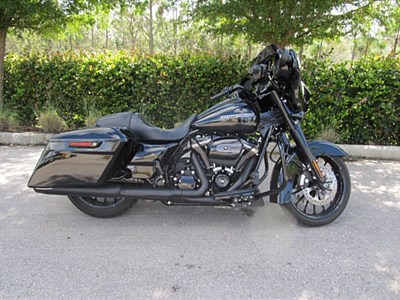 Used 2017 Harley-Davidson® Street Glide® Special