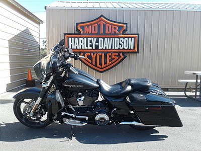 Used 2017 Harley-Davidson® CVO™ Street Glide®