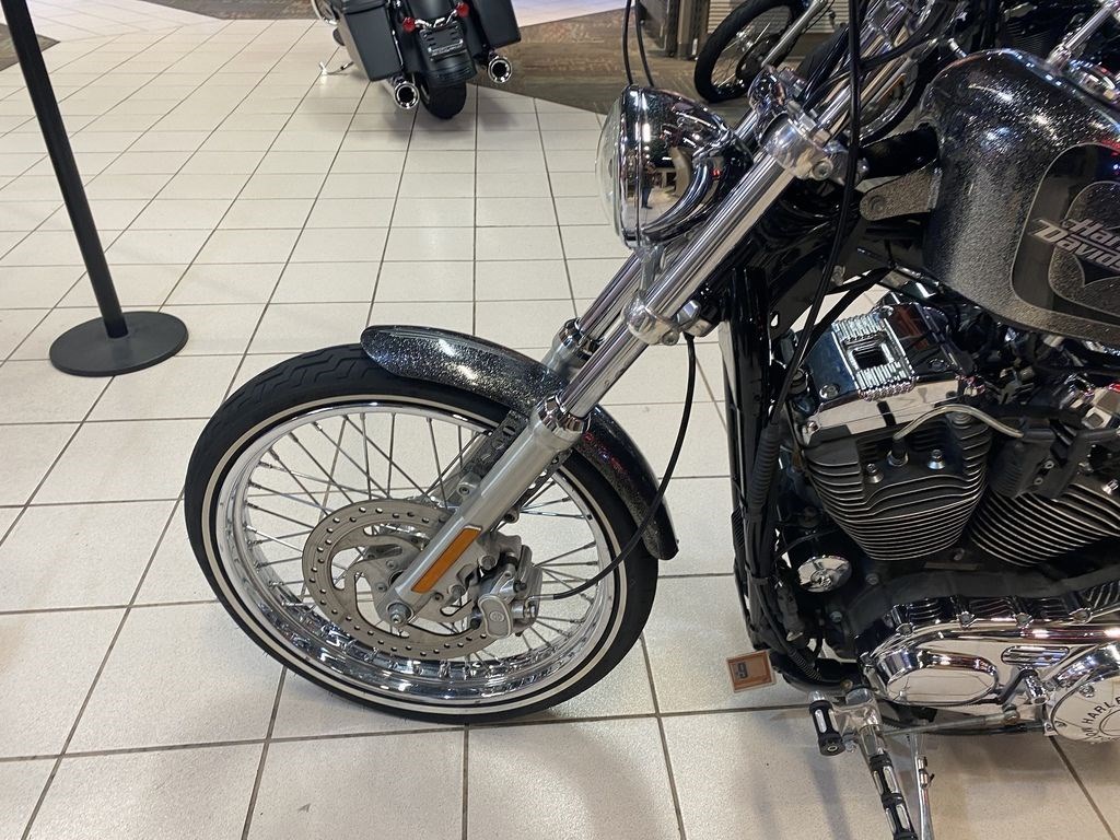 2014 HarleyDavidson® XL1200V Sportster® SeventyTwo® (HC CHROME FLAKE