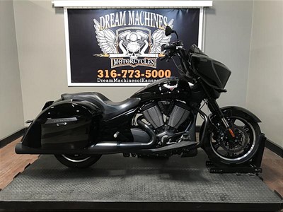 Used 2015 Victory Cross Country 8-Ball™