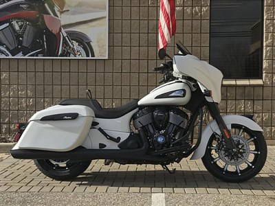 New 2019 Indian® Chieftain® Dark Horse®