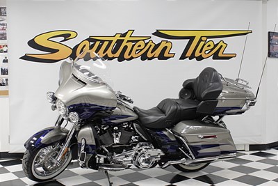 Used 2017 Harley-Davidson® CVO™ Limited