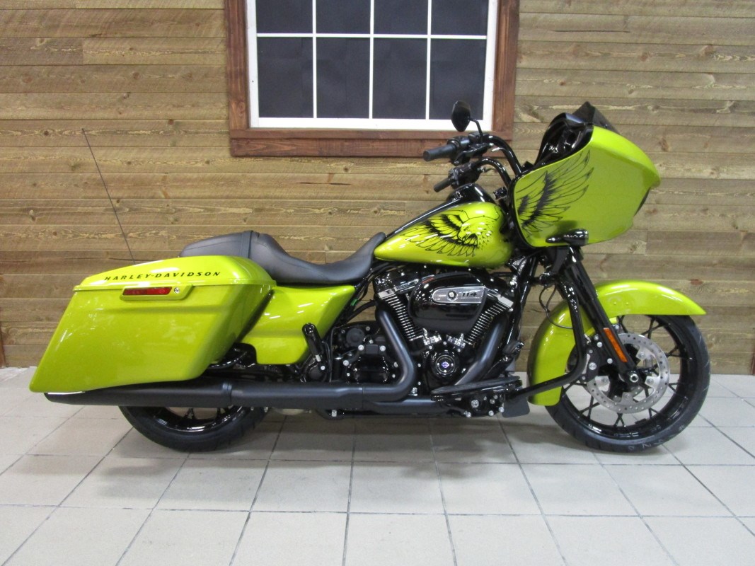 2020 HarleyDavidson® FLTRXS Road Glide® Special (Eagle Eye Yellow