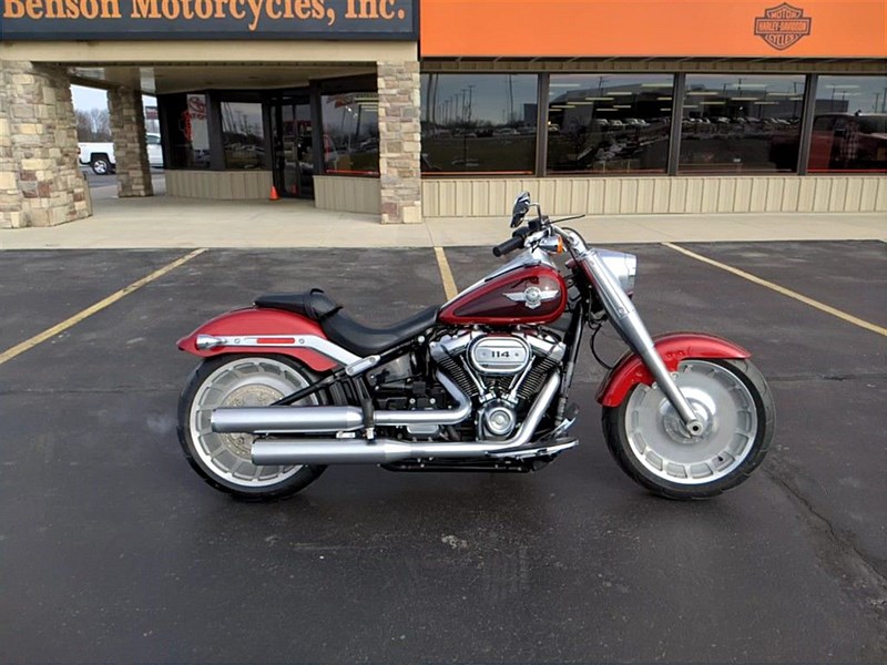 2018 Harley-Davidson® FLFBS Softail® Fat Boy® 114 (WICKED RED/TWISTED