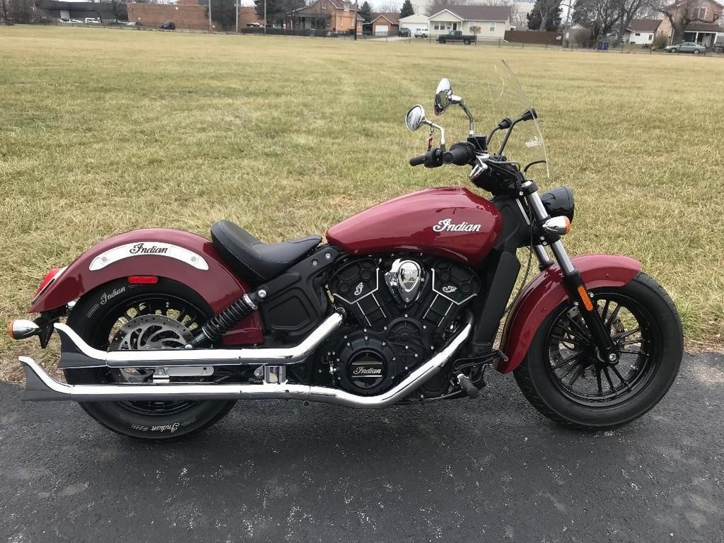2016 Indian® Motorcycle Scout Sixty (red), Lewis Center, Ohio (1013812